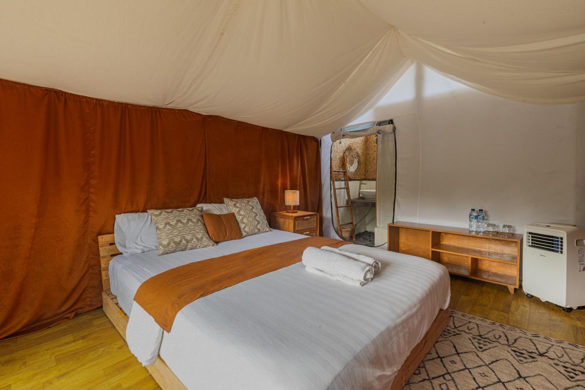 ホテル Camani Glamping Karangasem エクステリア 写真