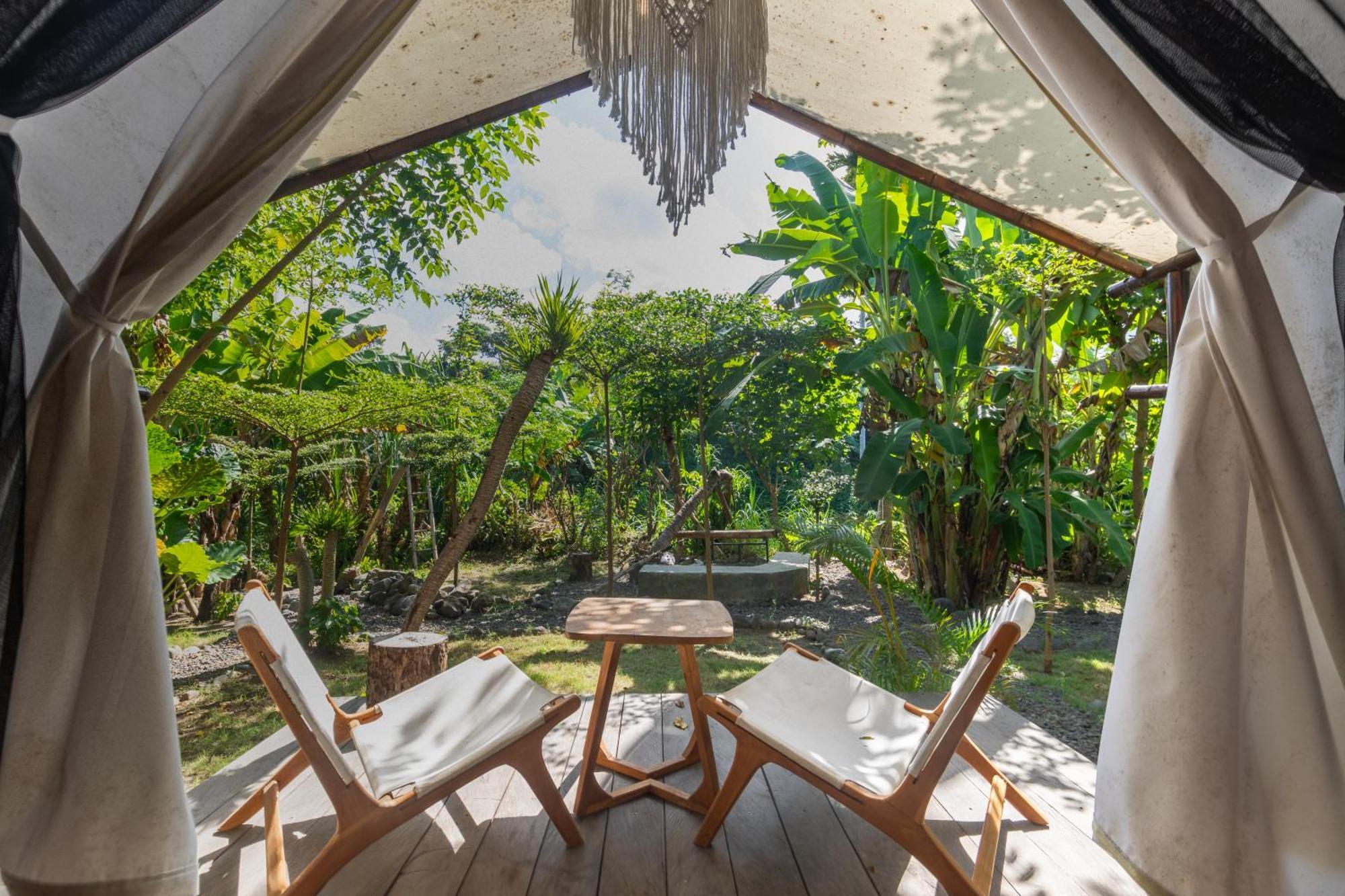 ホテル Camani Glamping Karangasem エクステリア 写真